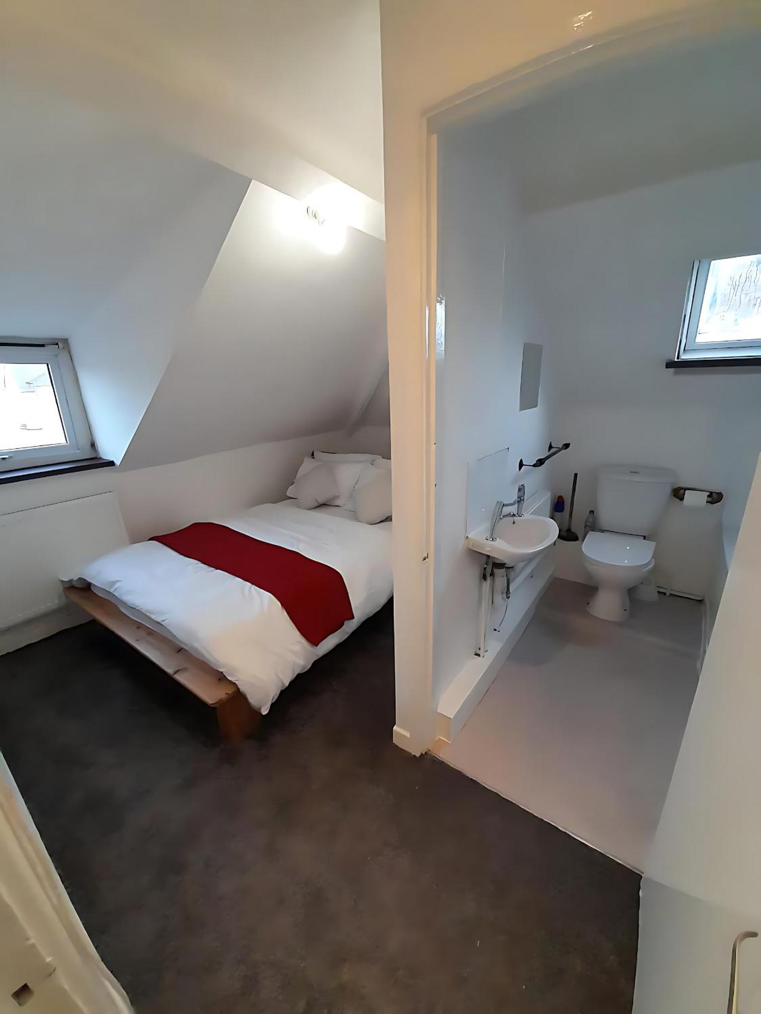 Entire Victoria Park Cardiff Apartment With Free Street Parking Bus 17 And 18 Direct To Cardiff City Centre, Fast Free Wi-Fi Buitenkant foto
