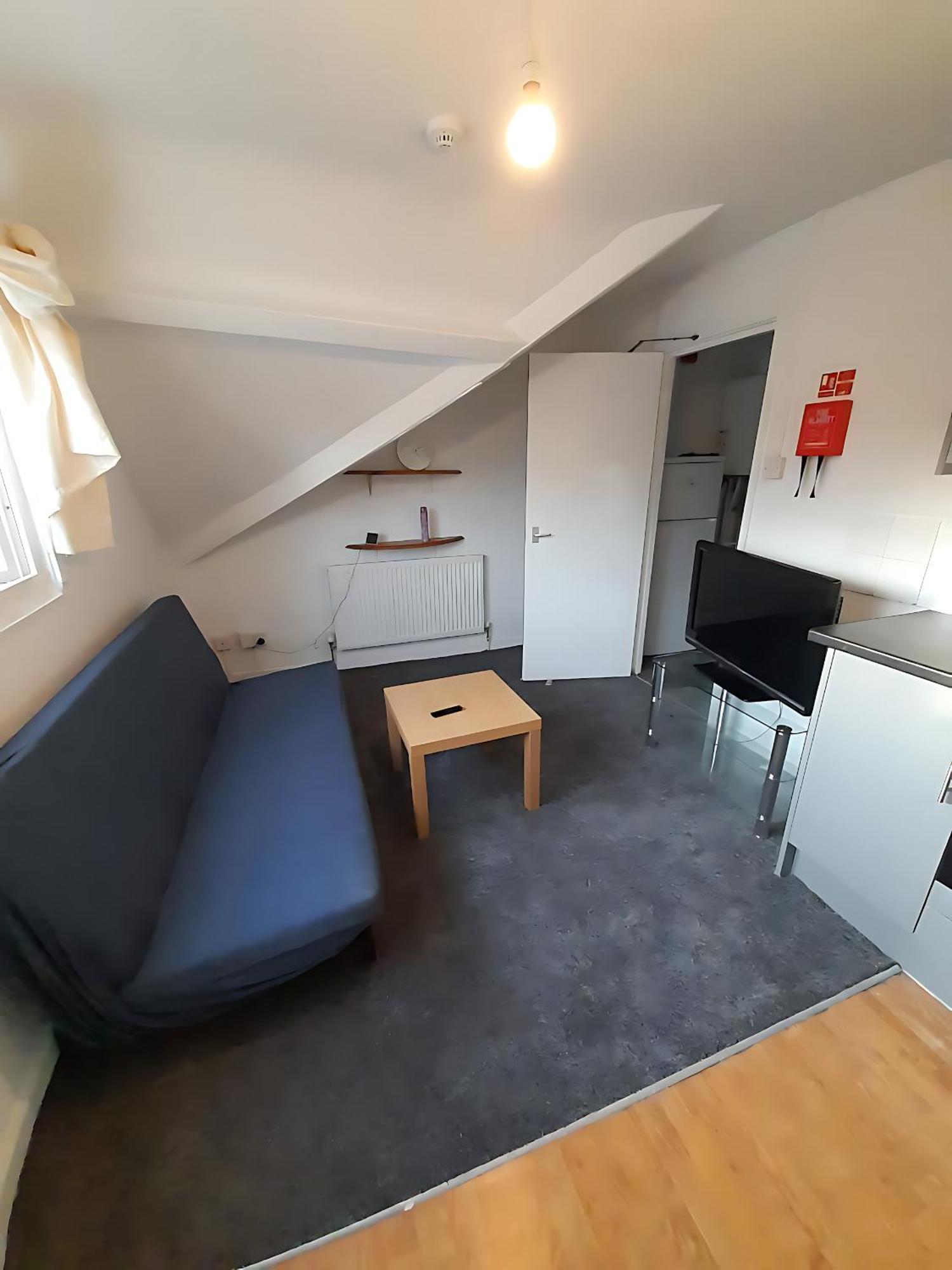 Entire Victoria Park Cardiff Apartment With Free Street Parking Bus 17 And 18 Direct To Cardiff City Centre, Fast Free Wi-Fi Buitenkant foto