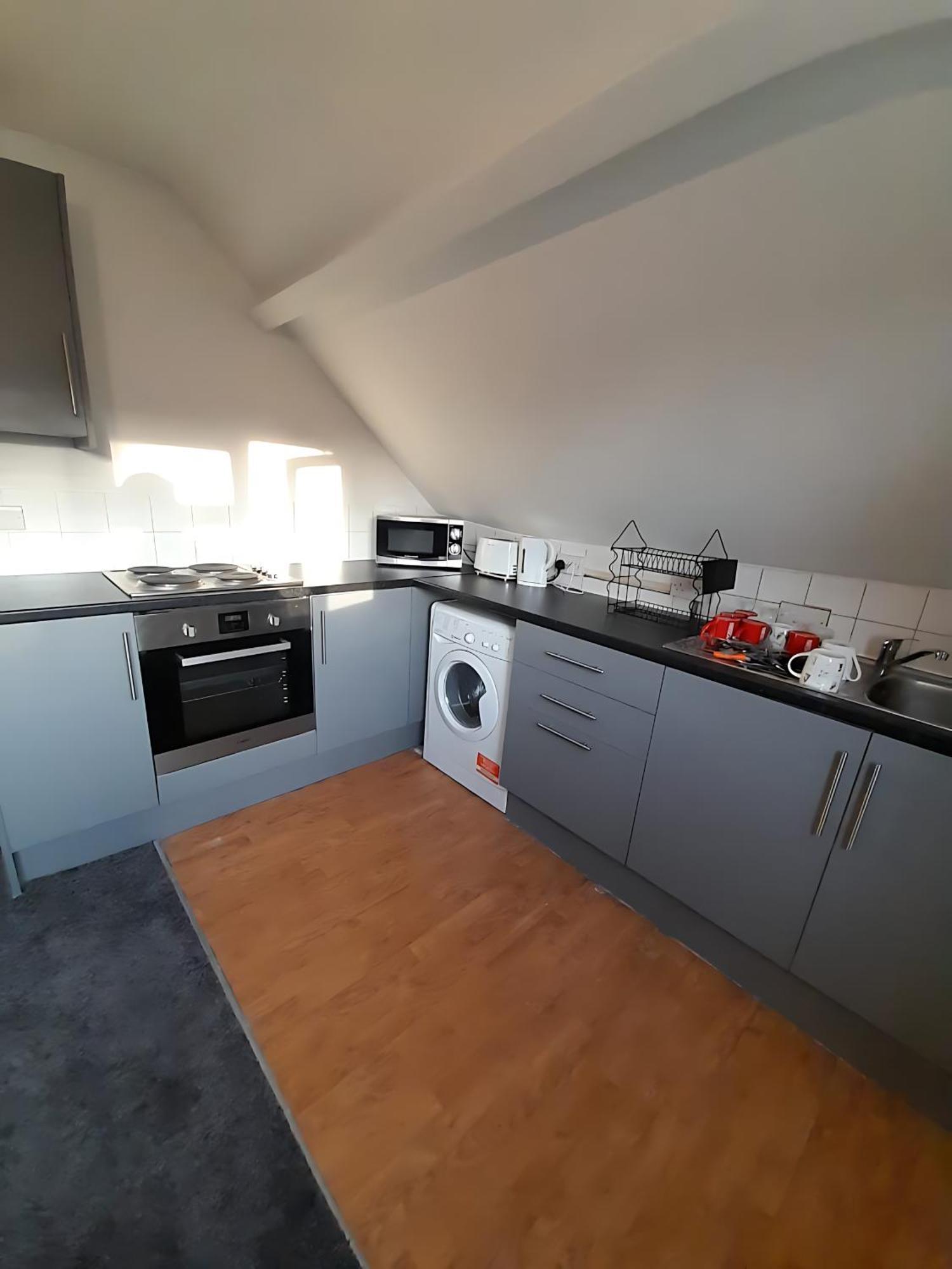 Entire Victoria Park Cardiff Apartment With Free Street Parking Bus 17 And 18 Direct To Cardiff City Centre, Fast Free Wi-Fi Buitenkant foto